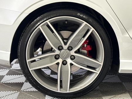 2019-Audi-S3-Sedan-quattro-Auto_7