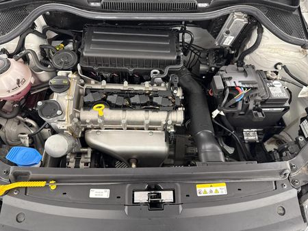 2025-Volkswagen-Polo-Vivo-14_12