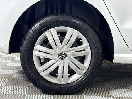 2025-Volkswagen-Polo-Vivo-14_6