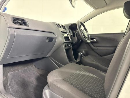 2025-Volkswagen-Polo-Vivo-14_8