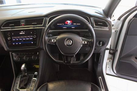 2018-Volkswagen-Tiguan-Allspace-20-TSI-Highline-4Motion-Auto-162kW_18