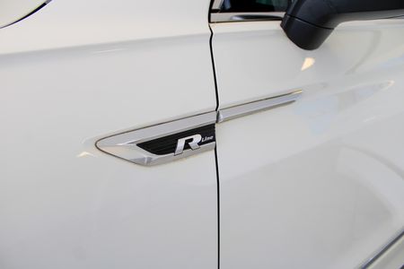 2018-Volkswagen-Tiguan-Allspace-20-TSI-Highline-4Motion-Auto-162kW_8