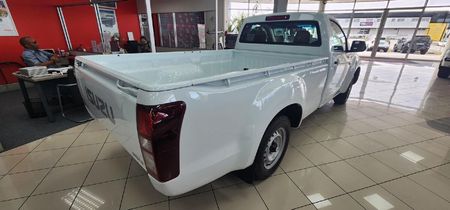 2026-Isuzu-D-Max-250C-Single-Cab_10
