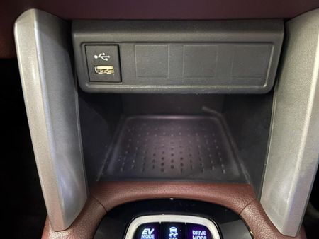 2024-Toyota-Corolla-Cross-18-XR-Hybrid_14