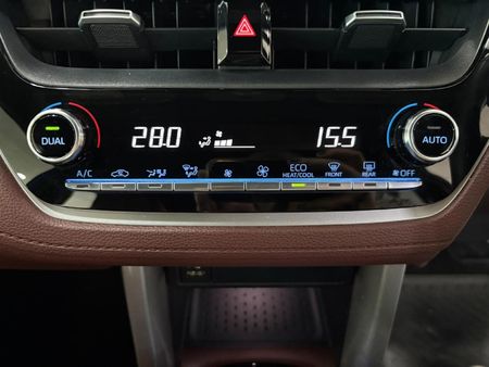 2024-Toyota-Corolla-Cross-18-XR-Hybrid_8
