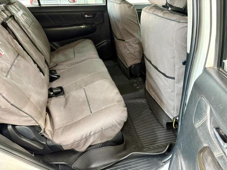2015-Toyota-Fortuner-30-D-4D-Raised-Body-Auto_16