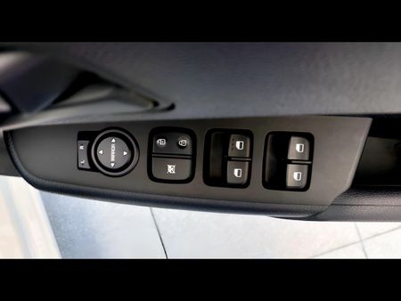 2026-Kia-Picanto-10-LS-Auto_11