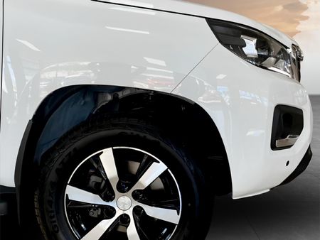 2024-Peugeot-Landtrek-19D-4Action-4x4-Double-Cab-Auto_6