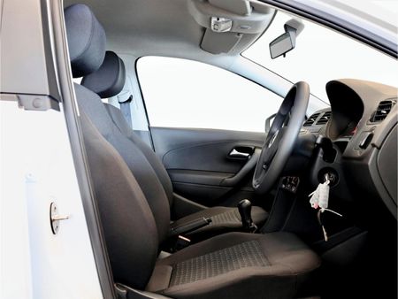 2026-Volkswagen-Polo-Vivo-14_9