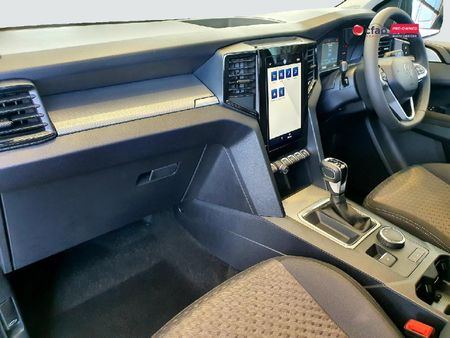 2026-Volkswagen-Amarok-20-TDI-125kW-Life-Auto-Double-Cab_9