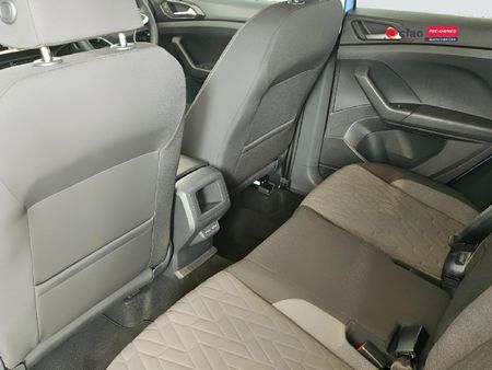 2026-Volkswagen-T-Cross-10-TSI-Life-Auto_15