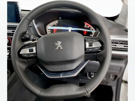 2026-Peugeot-Landtrek-19D-Allure-Double-Cab-Auto_11