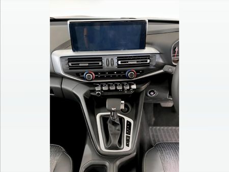 2026-Peugeot-Landtrek-19D-Allure-Double-Cab-Auto_14