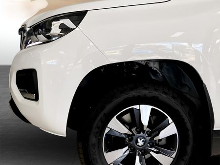 2026-Peugeot-Landtrek-19D-Allure-Double-Cab-Auto_5