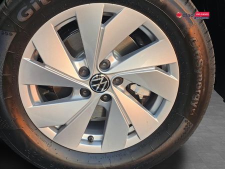 2026-Volkswagen-T-Cross-10-TSI-Auto_8