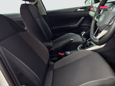 2026-Volkswagen-Polo-10-TSI-Life_10