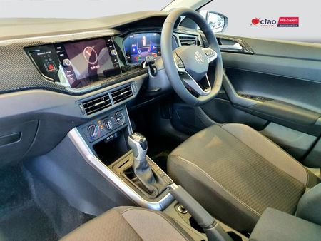 2026-Volkswagen-Polo-10-TSI-Life-Auto-DSG_12