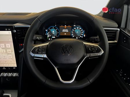 2026-Volkswagen-Amarok-30-TDI-V6-184kW-4Motion-Aventura-Auto-Double-Cab_17