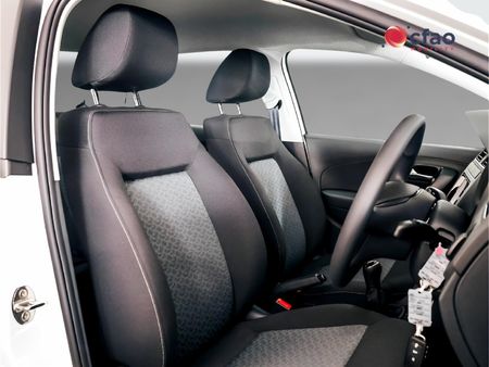 2026-Volkswagen-Polo-Vivo-16-Life_11