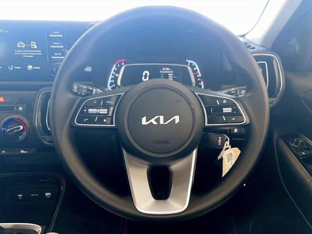 2026-Kia-Sonet-15-LS_13