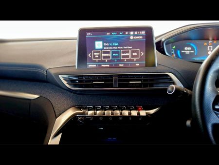 2018-Peugeot-3008-16-THP-GT-Line-Auto_14