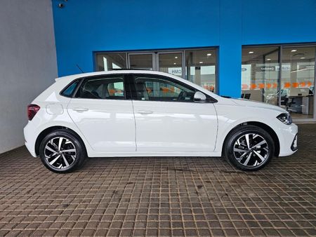 2026-Volkswagen-Polo-10-TSI-Life-Auto-DSG_2
