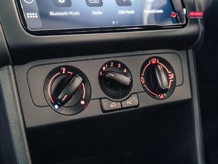 2026-Volkswagen-Polo-Vivo-14_15