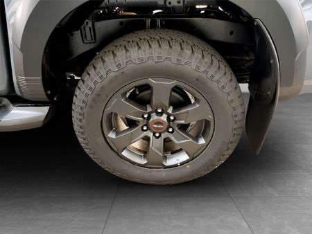2026-Isuzu-D-Max-30-DDI-V-Cross-4x4-Auto-Double-Cab_5