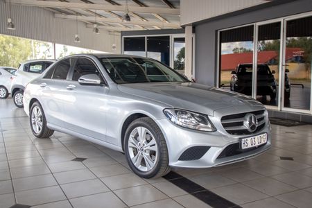 2018-Mercedes-Benz-C-Class-C-180-Auto_0