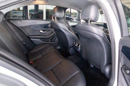 2018-Mercedes-Benz-C-Class-C-180-Auto_12
