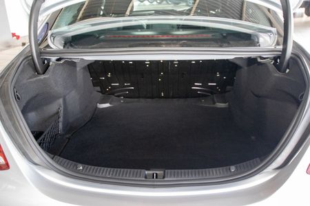 2018-Mercedes-Benz-C-Class-C-180-Auto_5