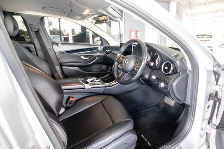 2018-Mercedes-Benz-C-Class-C-180-Auto_6