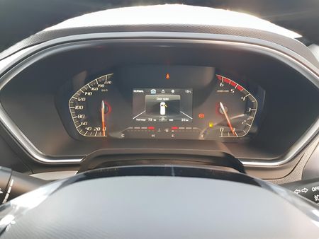 2026-Peugeot-Landtrek-19D-Active-Double-Cab-4x4_11