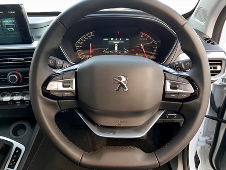 2026-Peugeot-Landtrek-19D-Active-Double-Cab-4x4_12