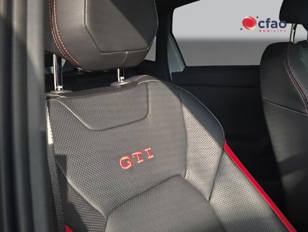 2026-Volkswagen-Polo-20-GTI-Auto-147kW_11