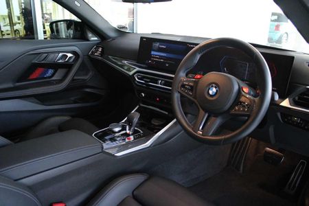 2024-BMW-M2-M-DCT_10