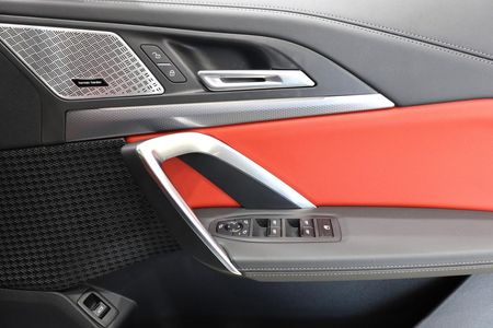 2025-BMW-X1-sDrive18d-M-Sport_17