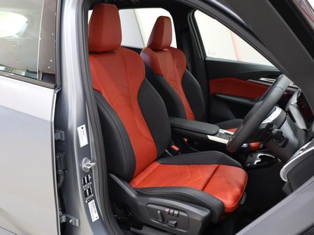 2025-BMW-X1-sDrive18d-M-Sport_18