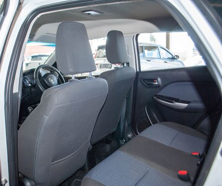 2021-Toyota-Urban-Cruiser-15-Xs_11
