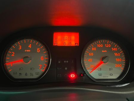 2023-Nissan-NP200-16-AC-Safety-Pack_10