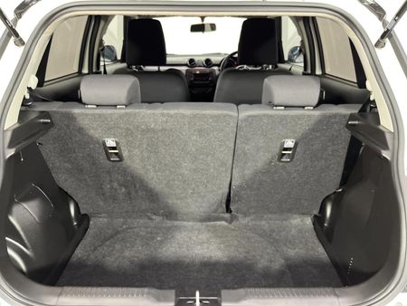 2022-Suzuki-Swift-12-GL_12