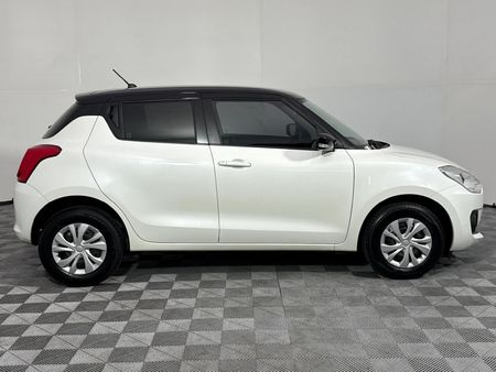 2022-Suzuki-Swift-12-GL_15