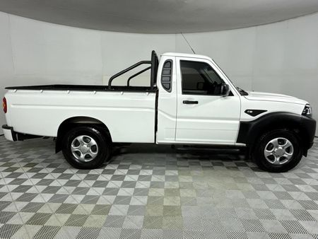 2025-Mahindra-Pik-Up-22-mHawk-S4-Single-Cab_12