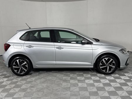 2022-Volkswagen-Polo-10-TSI-Life-Auto-DSG_16