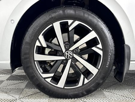 2022-Volkswagen-Polo-10-TSI-Life-Auto-DSG_4