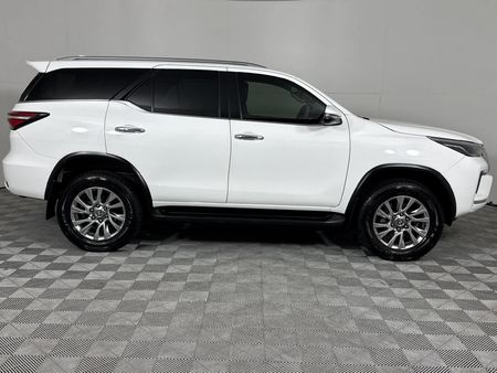 2021-Toyota-Fortuner-28-GD-6-VX-Auto_18