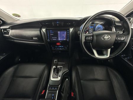 2021-Toyota-Fortuner-28-GD-6-VX-Auto_1