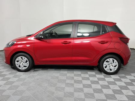 2025-Hyundai-Grand-i10-10-Motion_17
