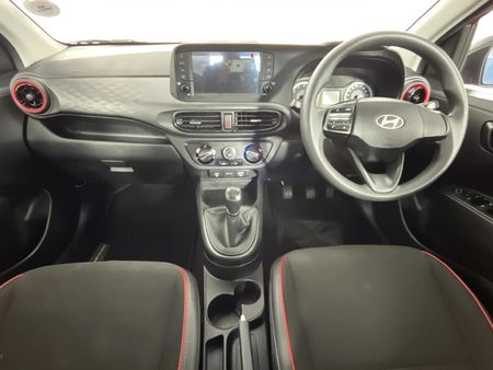 2025-Hyundai-Grand-i10-10-Motion_1