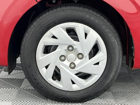 2025-Hyundai-Grand-i10-10-Motion_3
